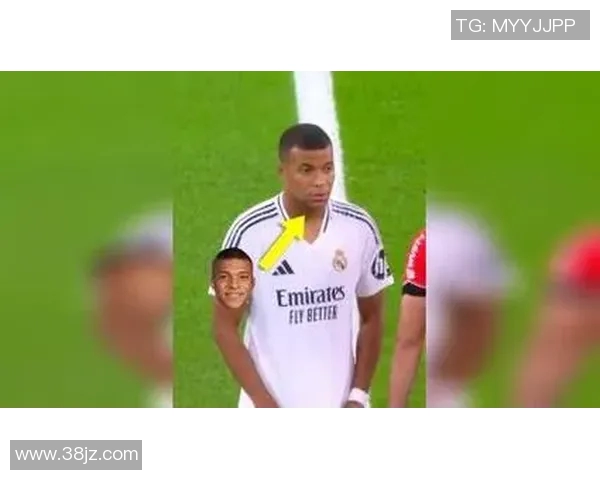 足球明星孩子搞笑视频揭示父亲的尴尬瞬间让人忍俊不禁的家庭趣事